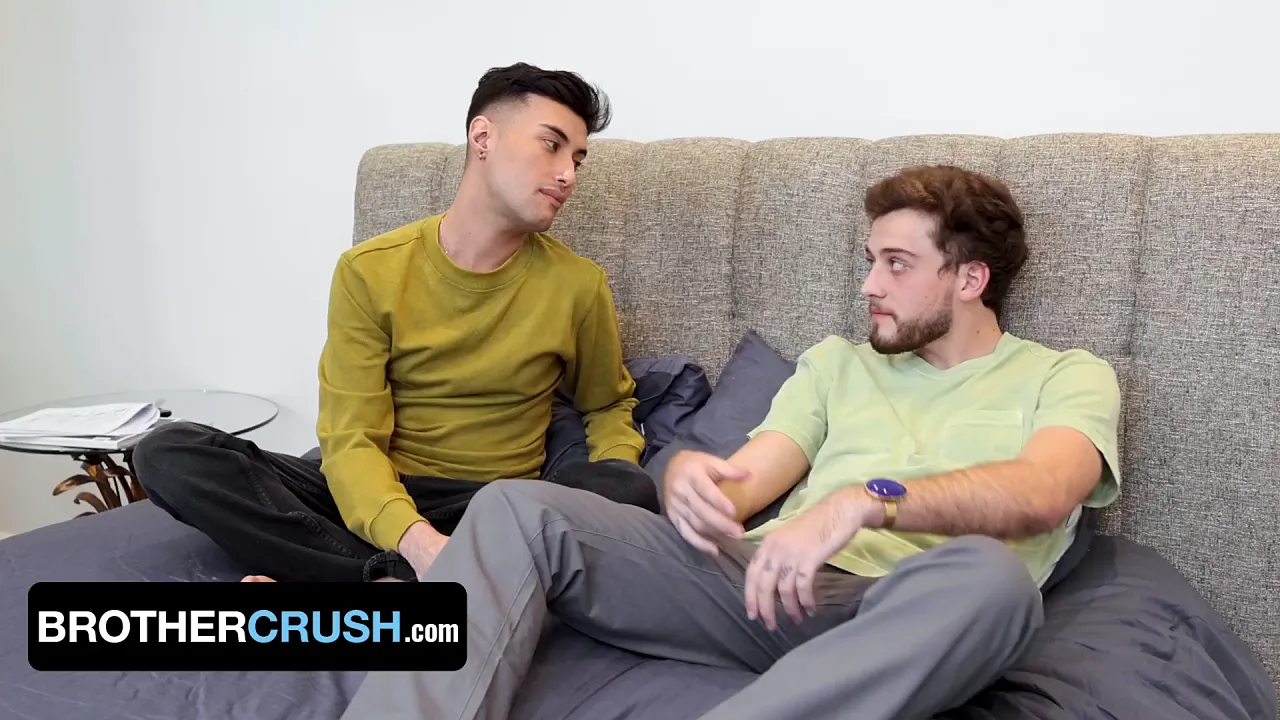 Gay twink takes big cock bareback and cums on his face