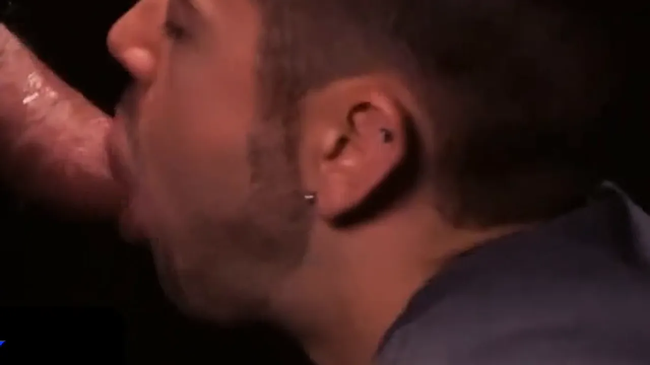 Gay bareback hookup in a gloryhole with chubby bear Dante Colle