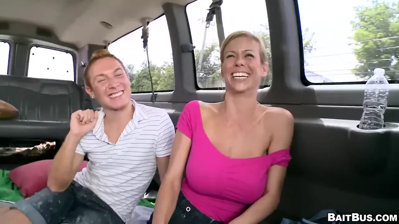BAITBUS: Jay Wayside gives bareback blowjob and handjob to Peyton South's big cock