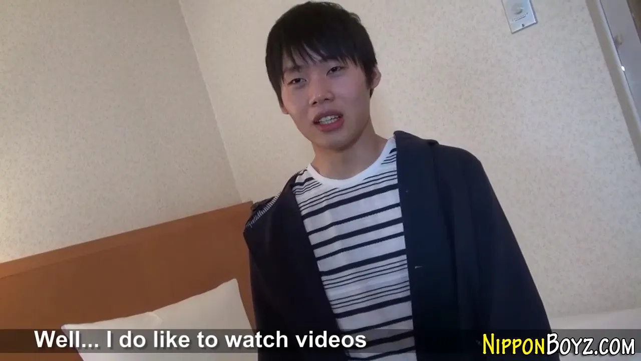 Japanese twink masturbates and cums on his big cock