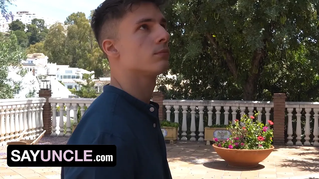 Gay muscle jocks have bareback sex in public with big-dicked Charlie Cherry