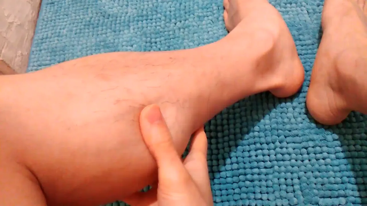 Twink shows off his strong calves in Adidas while a boy worships his feet