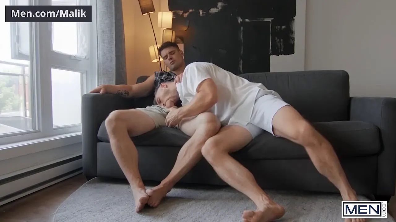 Gay bareback hookup between Paul Wagner and Malik Delgaty