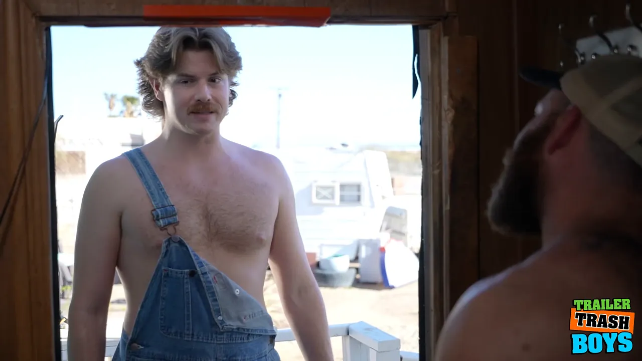 Trailer trash boys Brody Baytes savagely barebacks bear Ian Sterling