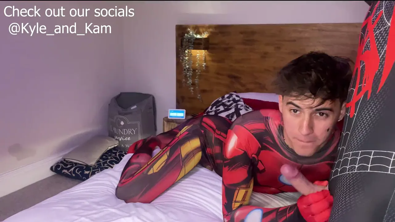 Spiderman cosplay twink gets fucked bareback by Iron Man's uncut cock