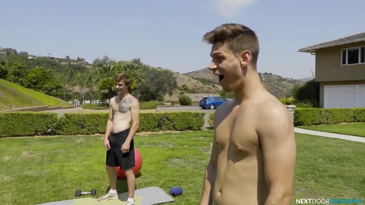 Compilation of the hottest gay bareback, blowjob and cumshot scenes with hunks Dakota
