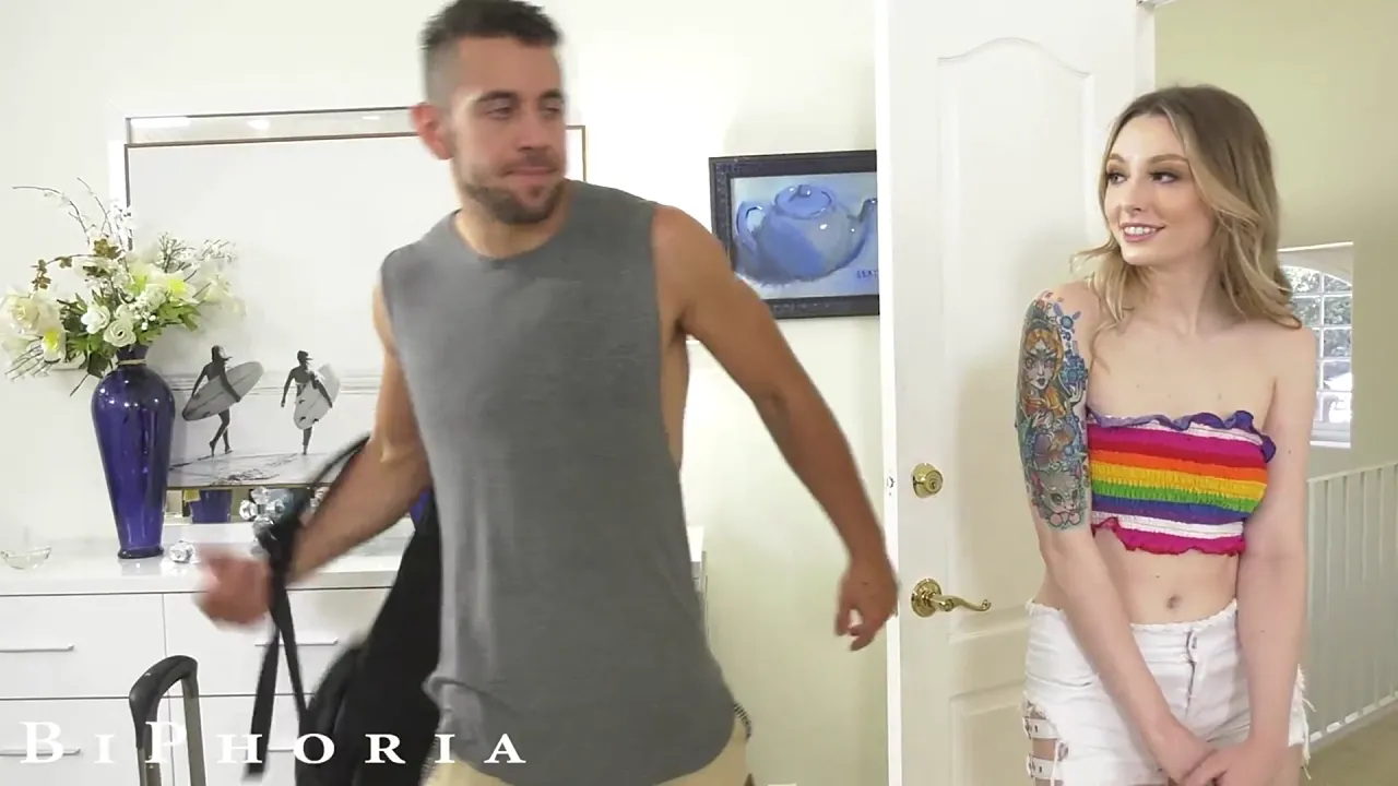 Blonde couple seduces a naked man into a bisexual threesome