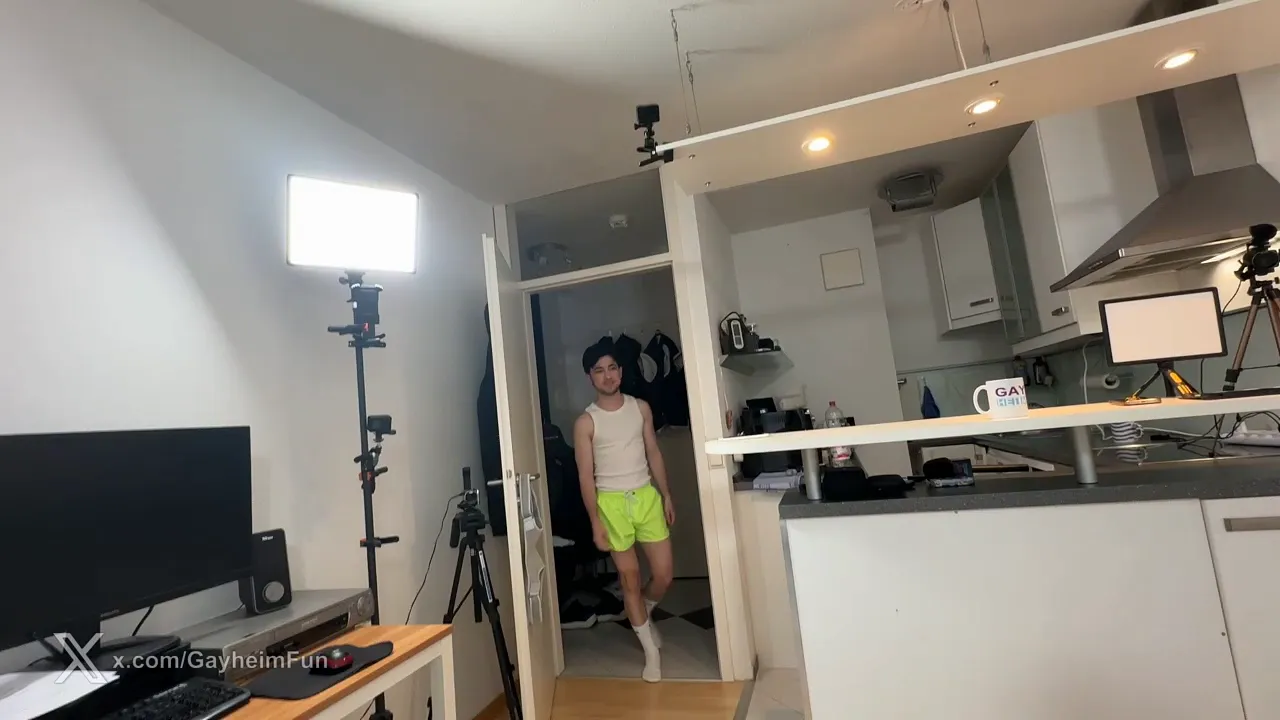 Twinks meet for webcam casting in public