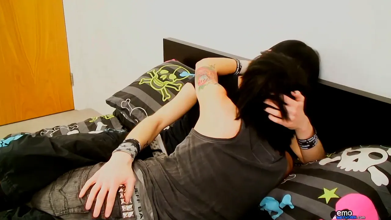 Gay twink Aiden Riley pounds Mylo Fox's hole with his big uncut cock