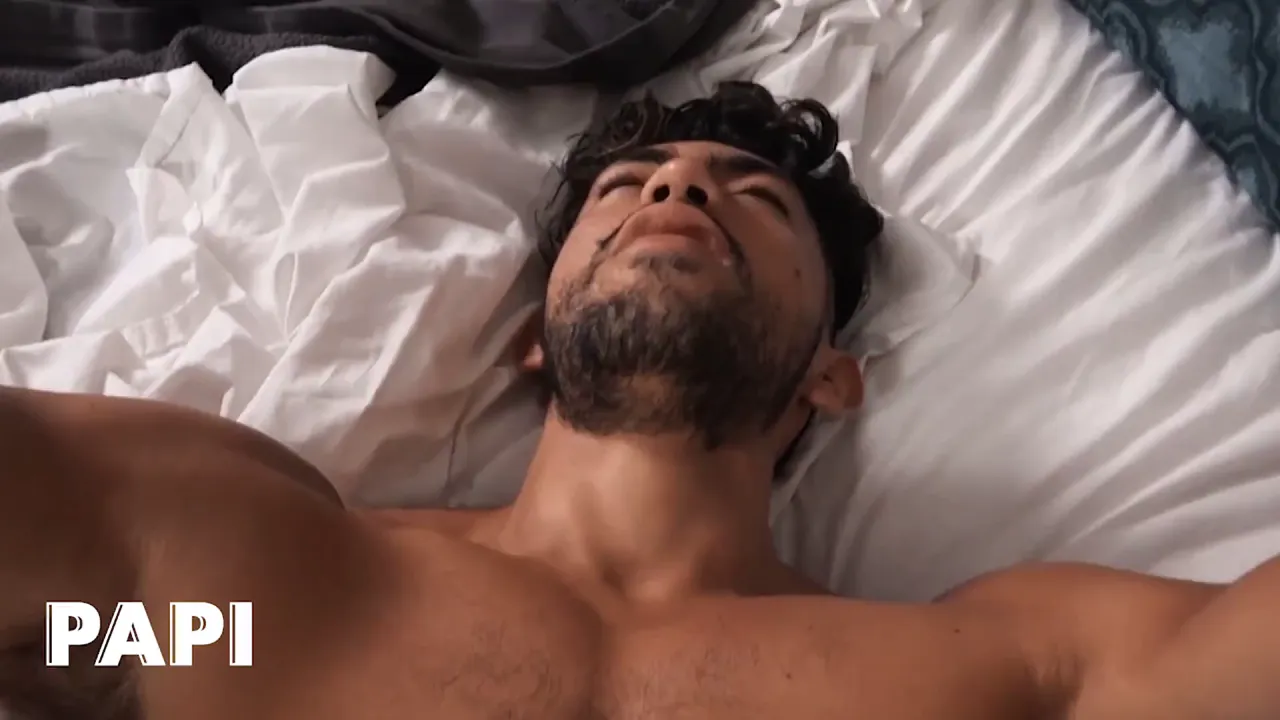 Paul Wagner fucks Zeno Rey's big bareback ass, thinking it's a toy