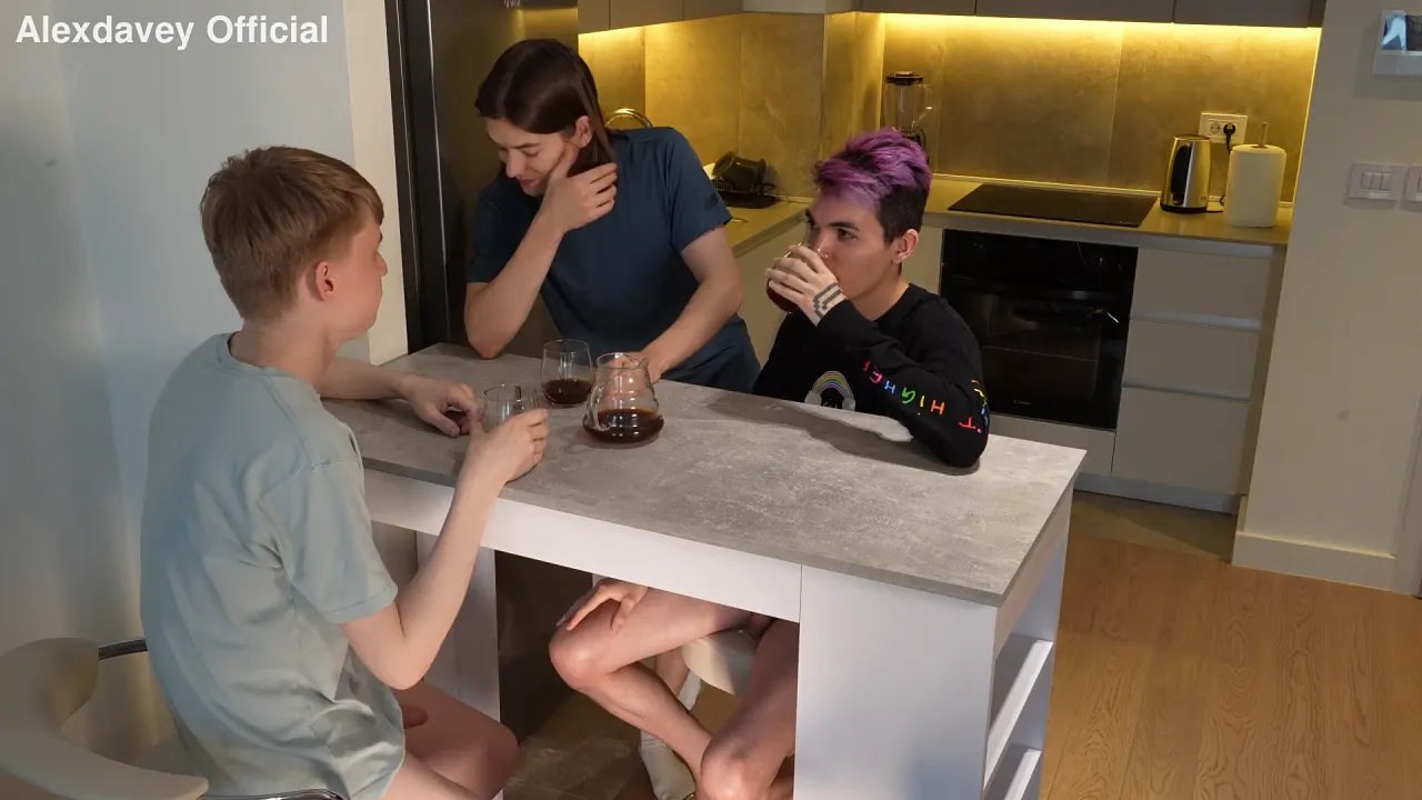 Twinks Aiden, AlexDavey and Matty have a bisexual 2-on-1 shower show before sucking each