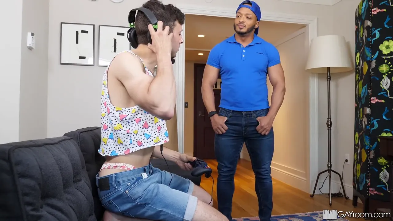 Twink gamer Dillon Diaz uses his tight ass to tip a black delivery driver, then gives him
