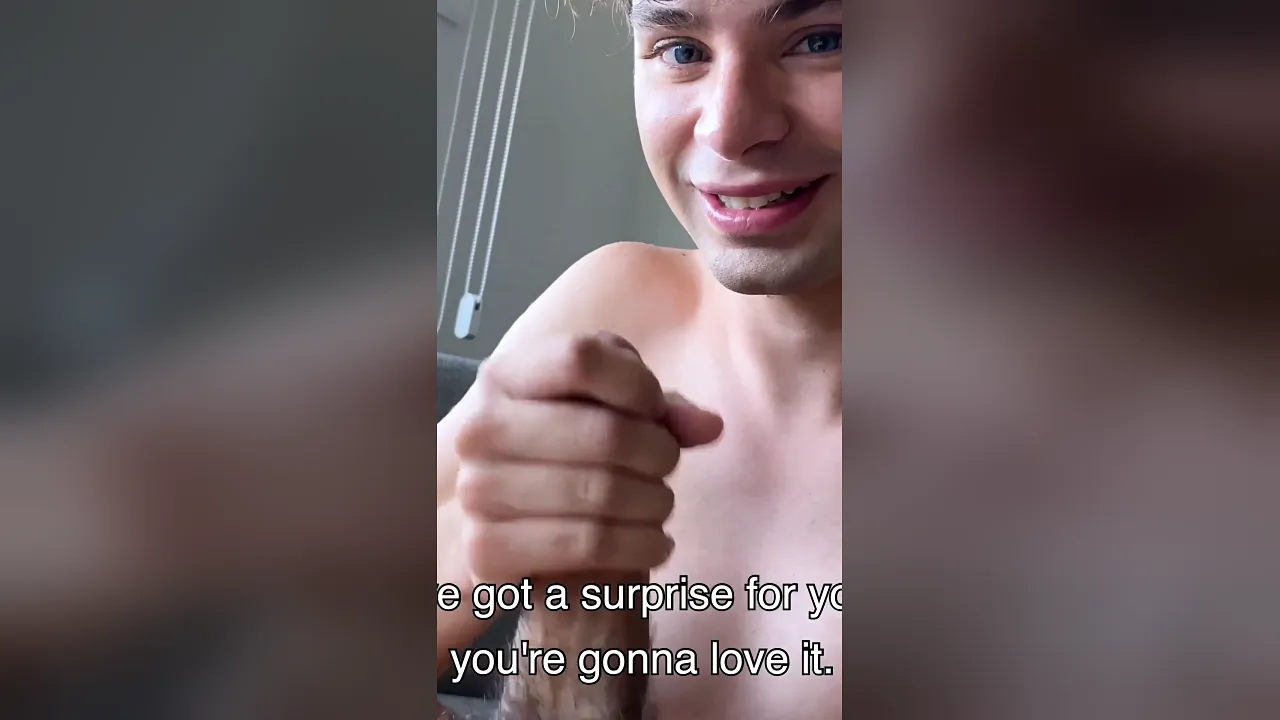 Gay twinks Igor Lucios and Joe Dave have bareback sex