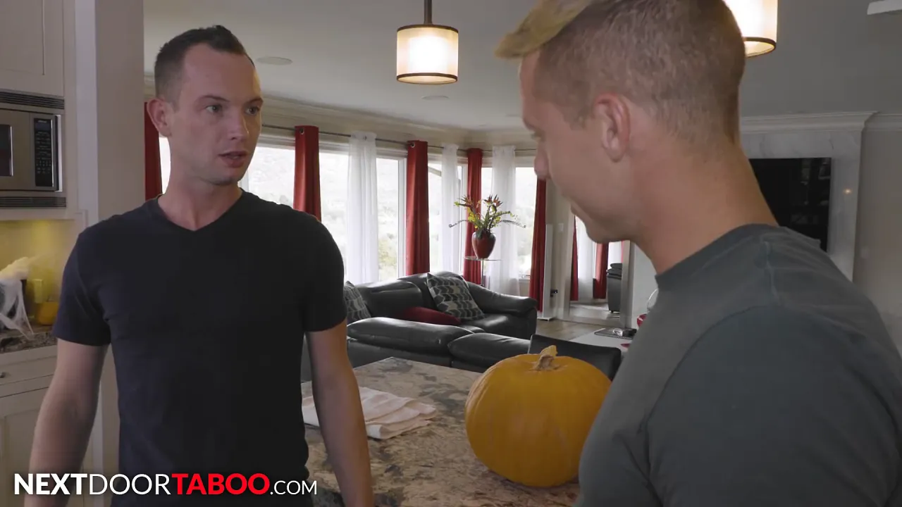 NextDoorTaboo: Justin Matthews jerks off into his step-brother's girlfriend while getting