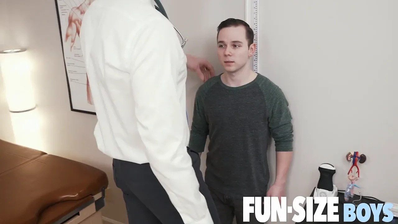 Gay doctor Legrand Wolf uses ultrasound to show his big bareback cock fucking a twink
