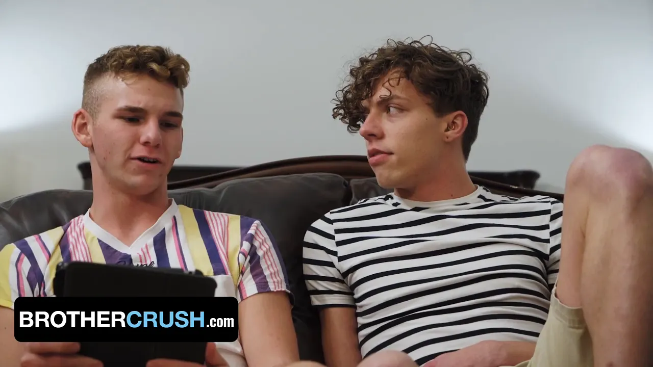 Gay stepbro Jack Valor seduces his twink stepbro Jack Waters for a bareback hookup on the