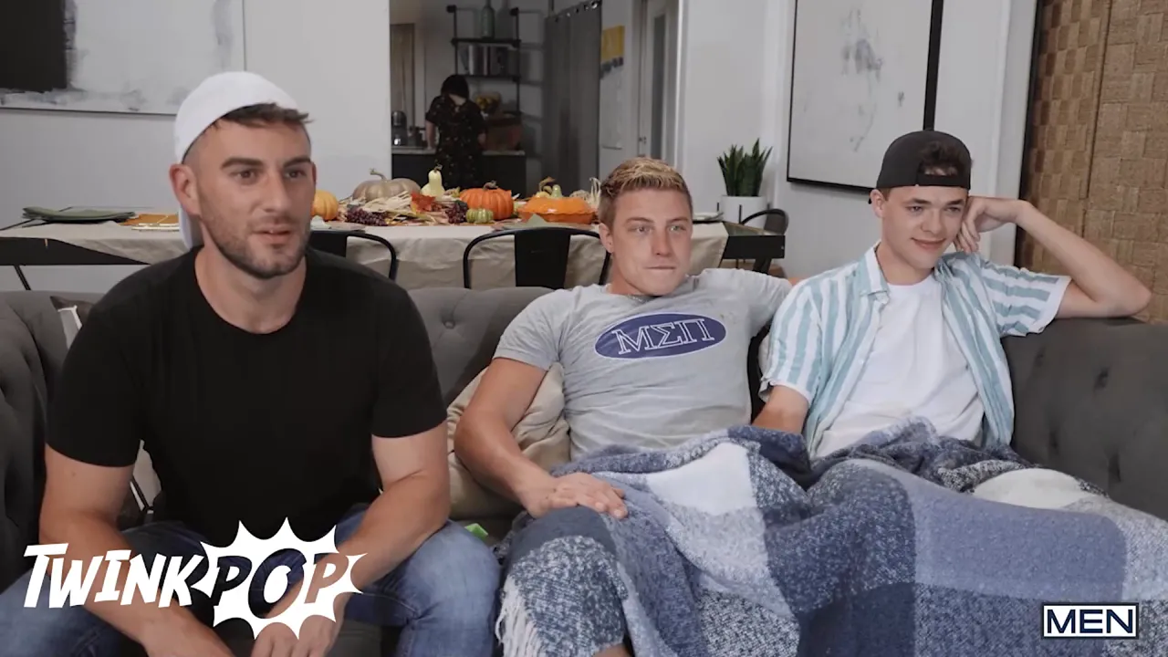 Twinkpop: Troye Dean and Logan Aarons stroke each other's cocks under the blanket