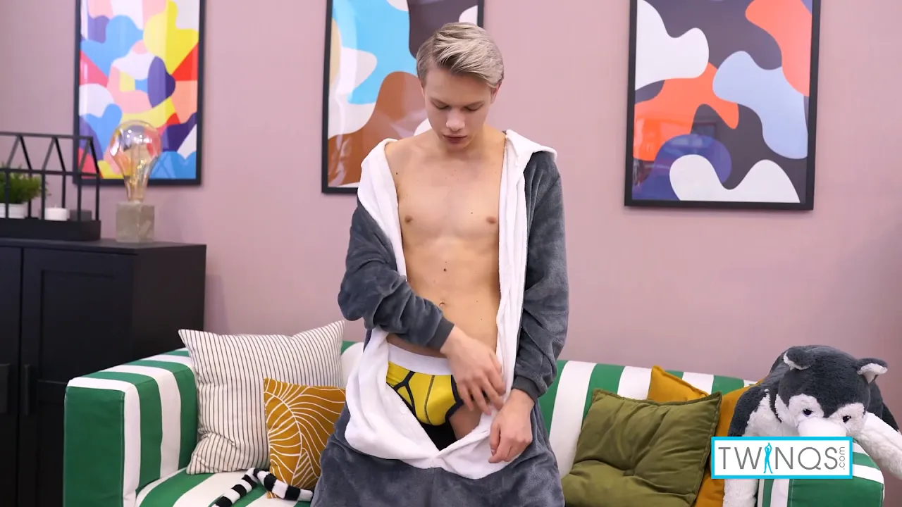 Twink Christian Adams fingers his own tight pink hole before a solo jerk-off