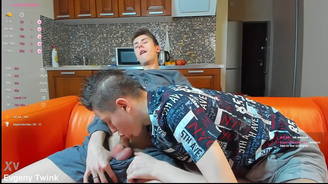 Asta Boy and Evgeny Twink enjoy a sticky rope cumshot solo session