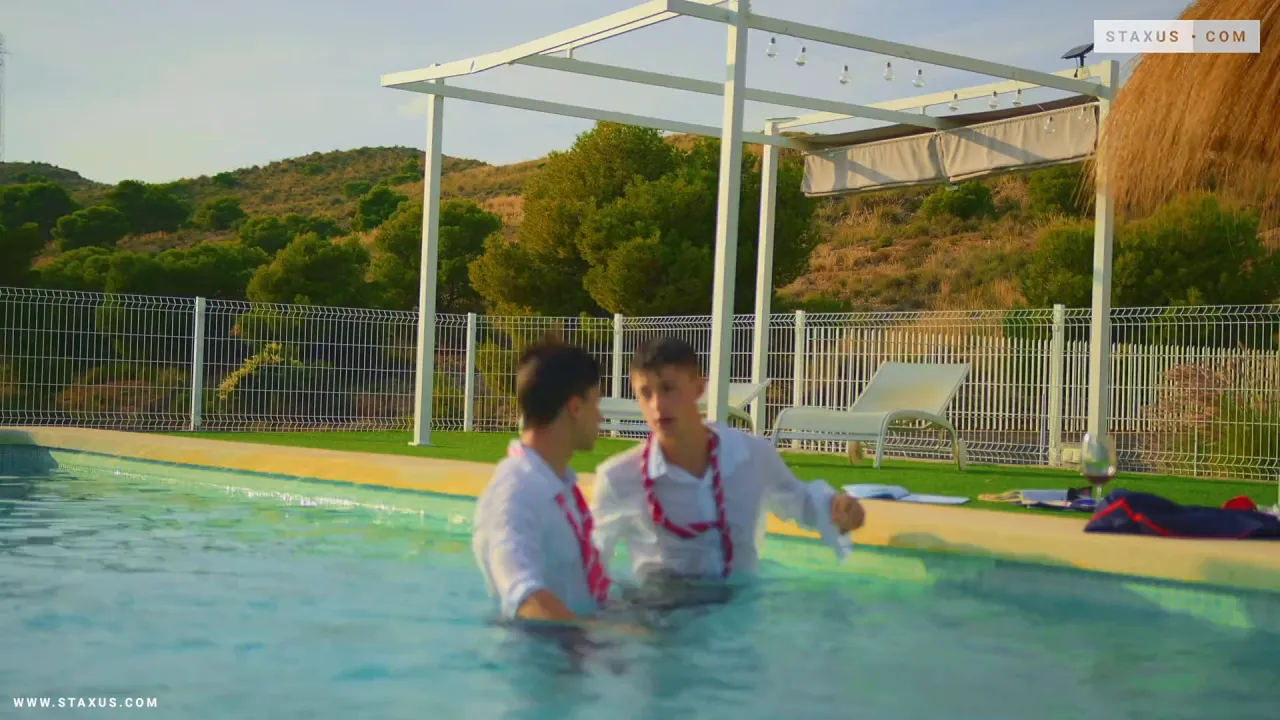 Gay college twinks Danny Delano and Nathan Luna have bareback sex, blowjobs and handjobs