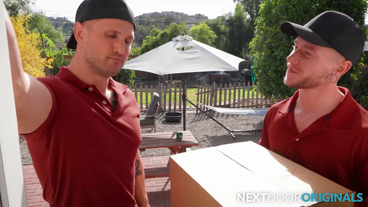 Delivery men Bruce Jones and Colt Spence fuck their daddy client Blain O'Connor bareback