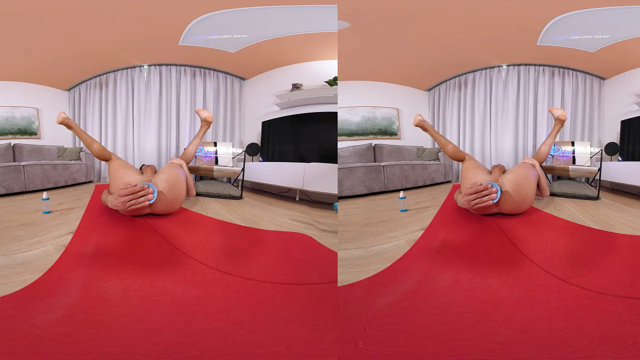 Gay solo male masturbates and gives himself a handjob while wearing VR headset