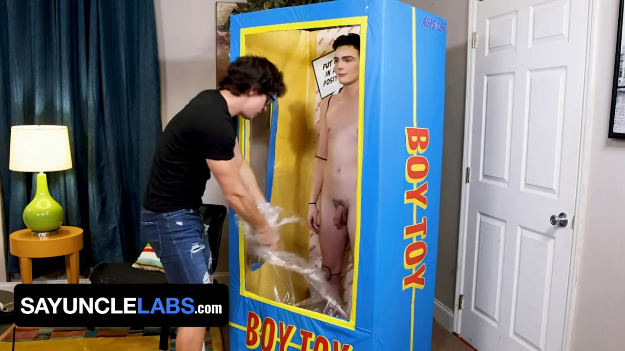 Bareback bear blowjob video