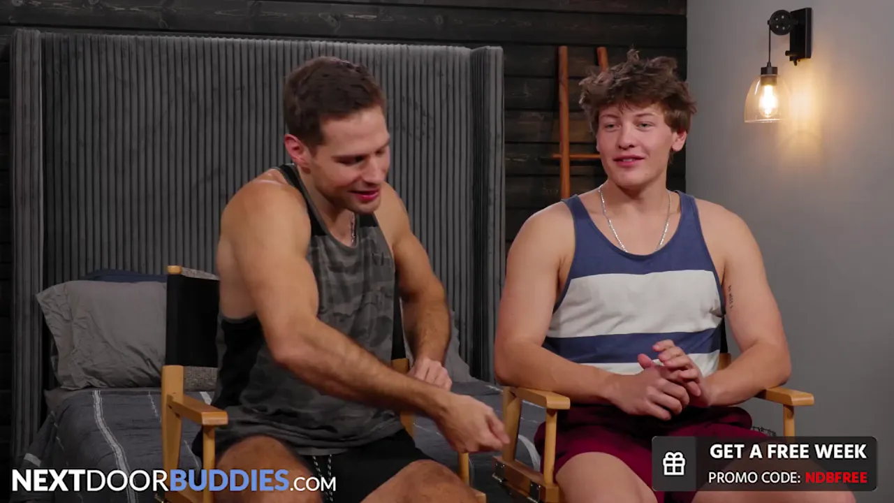 Muscular jocks Connor Blakely and David Skylar have bareback sex, blowjob