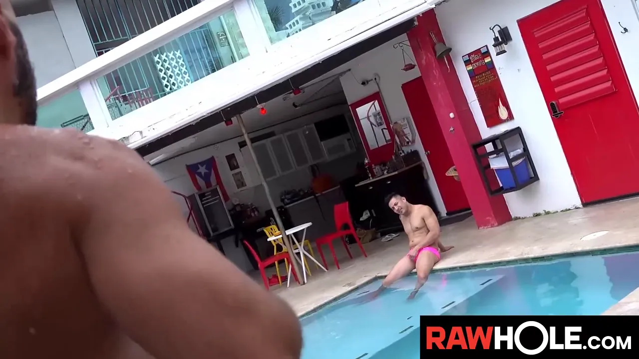 Bareback big dick blowjob video